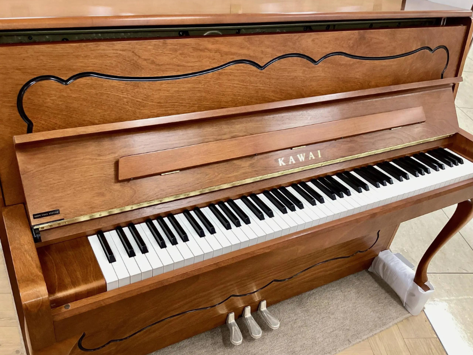 Chi tiết đàn Kawai C113N - Hình 4